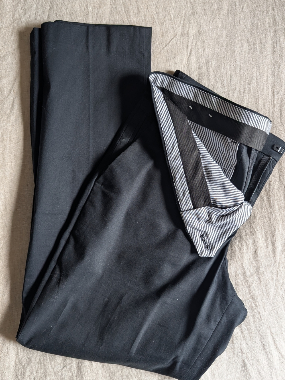 Express Performance Slim Dress Pants in Black with Striped Lining